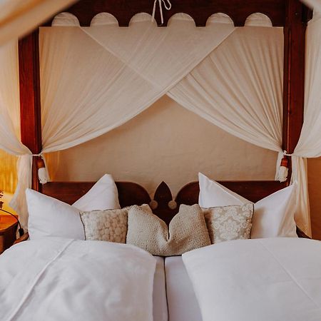Rittergut Positz Hotel Oppurg ภายนอก รูปภาพ