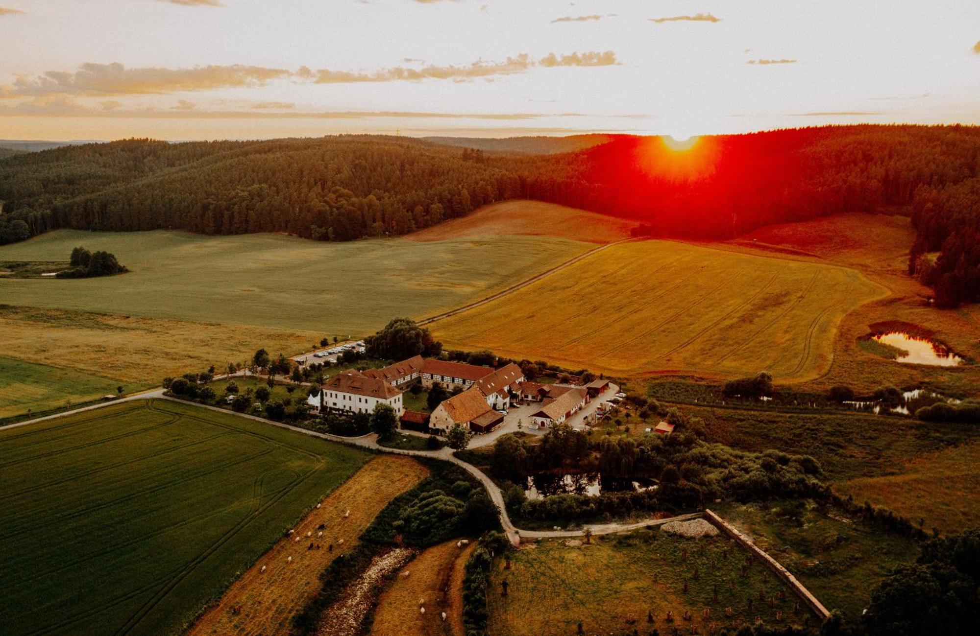 Rittergut Positz Hotel Oppurg ภายนอก รูปภาพ